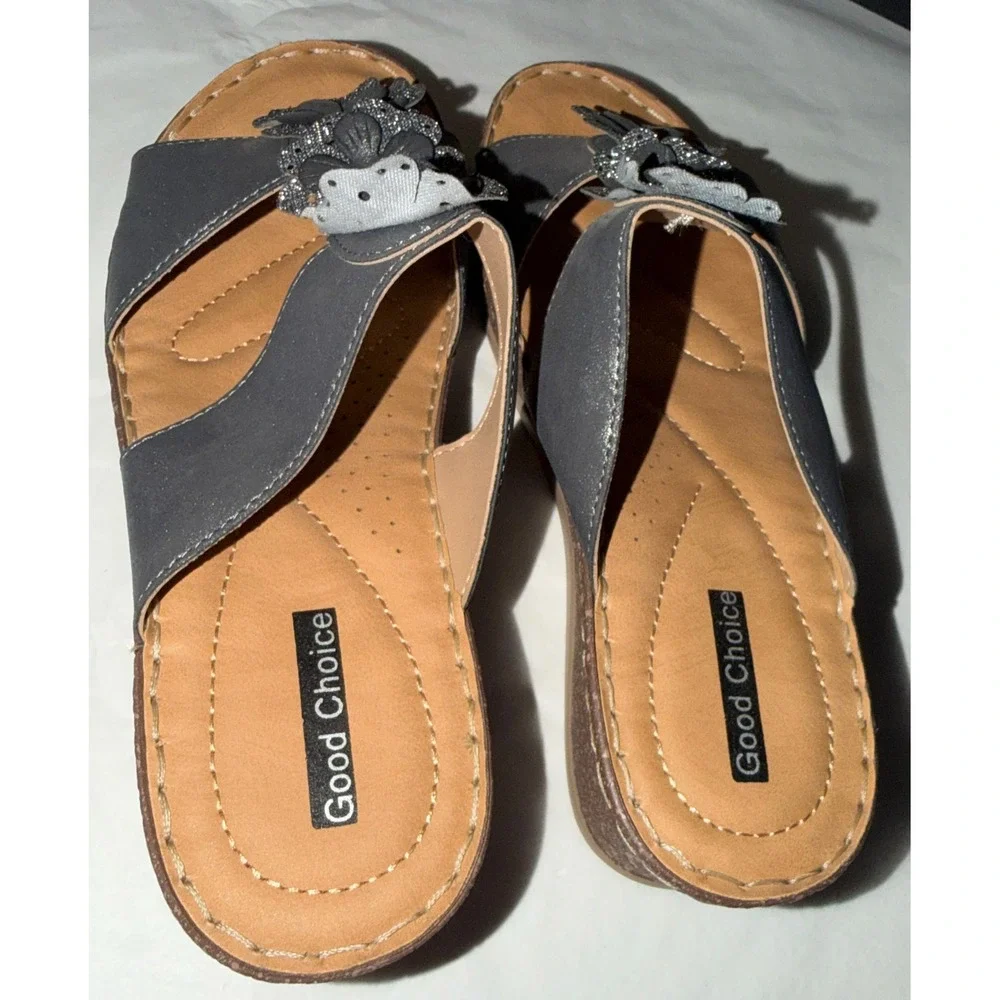 Good Choice Lecia Floral Wedge Sandals Womens 8 Grey Flower Rhinestone Comfort